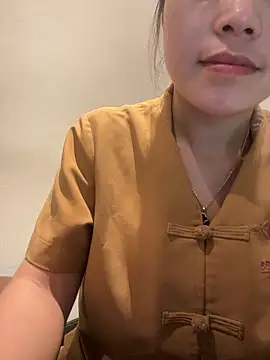 Bella_7777's Live XXX Chat