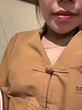 Bella_7777のウェブカメラショー