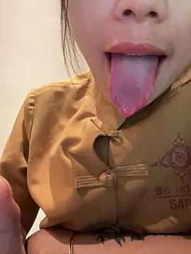 Bella_7777 XXX чат на живо