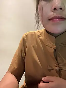 Bella_7777's Live XXX Chat