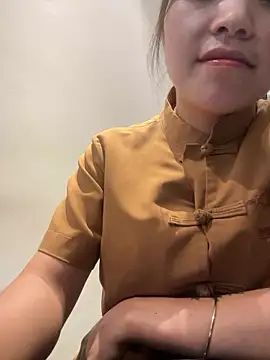 Bella_7777のウェブカメラショー