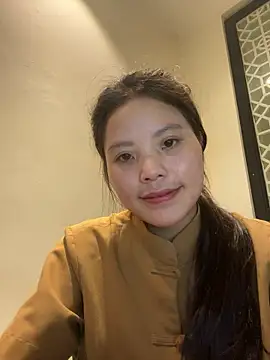 Chat +18 de Bella_7777 ao vivo