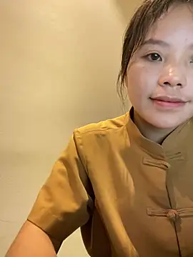 Bella_7777 XXX чат на живо