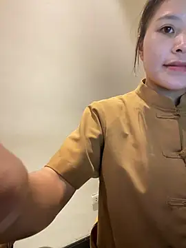 Bella_7777 Show Webcam