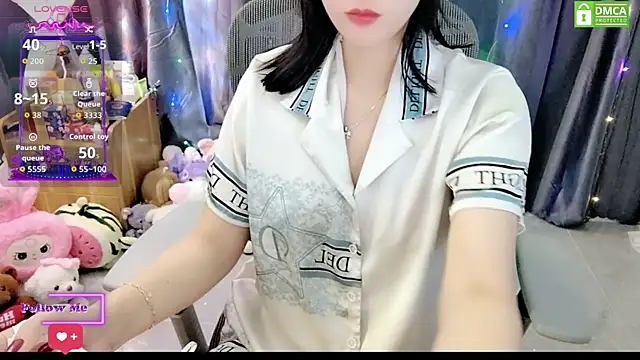 Dully_ana Adlı Modelin Canlı Sohbet Odası