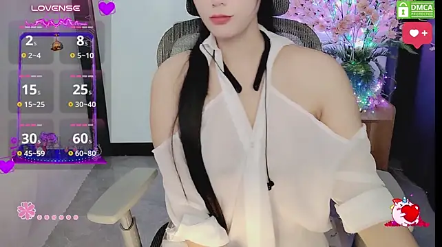 צ'אט XXX בשידור חי של AndreaBae