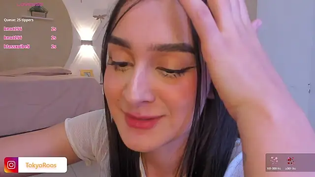 XXX chat uživo modela TokyoHaskel
