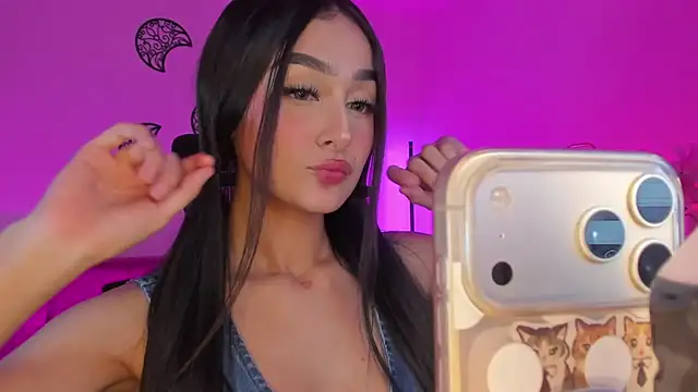 TokyoHaskel's Live XXX Chat