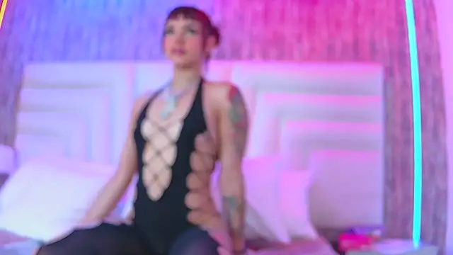 دردشة Mia_Monroee الجنسية المباشرة