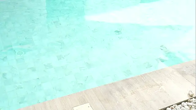 Pertunjukan Kamera Web LIttle_Rina_