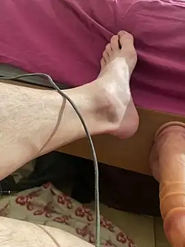 crisfootlicker Show in webcam