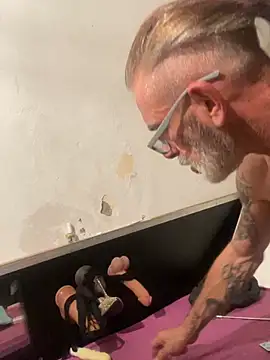 Show modela crisfootlicker na web-kameri