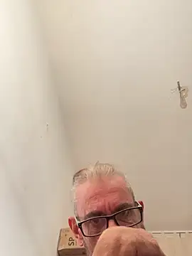crisfootlicker Webcamshow