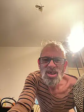 הופעת וובקאם של crisfootlicker