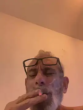 הופעת וובקאם של crisfootlicker