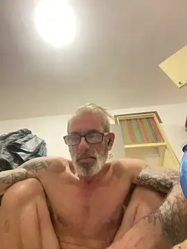 crisfootlicker's Live XXX Chat