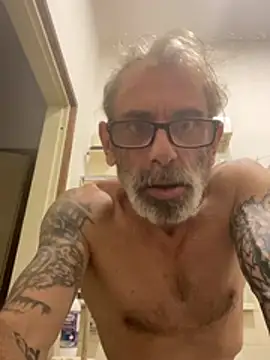 crisfootlicker's Webcam Show