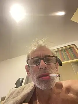 crisfootlicker Webcamshow
