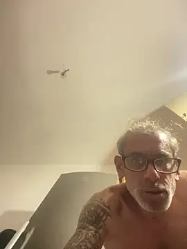 crisfootlicker's Webcam Show
