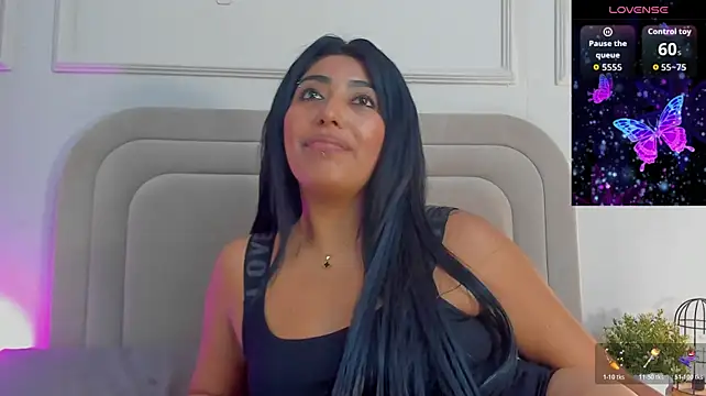 Kaylachannell Adlı Modelin Canlı XXX Sohbeti
