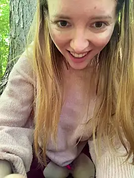 Živá chatovací místnost FayeFlame