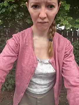 צ'אט XXX בשידור חי של FayeFlame