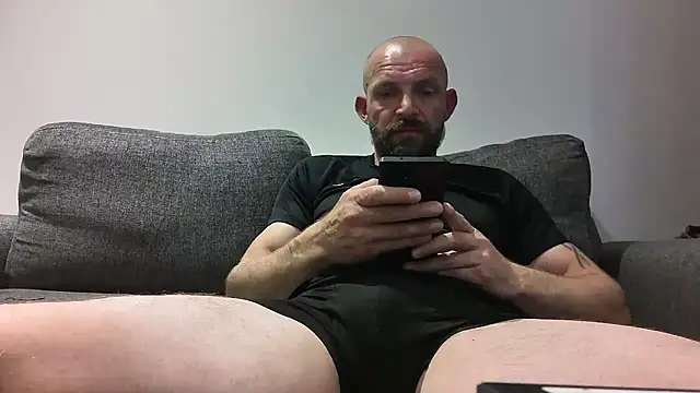 عرض كام Andrewjames8391