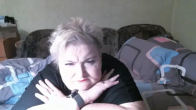Lana555: онлайн-секс-чат
