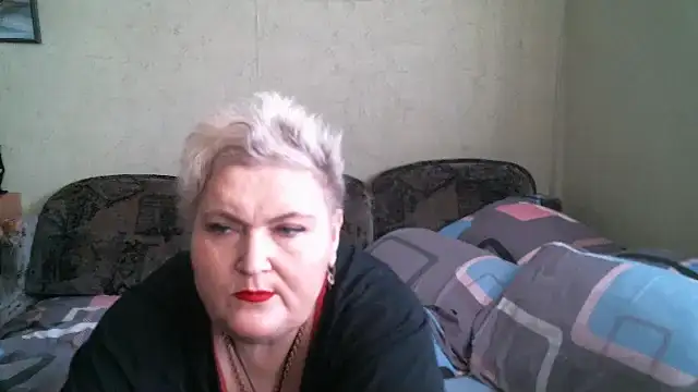 Lana555 现场XXX聊天