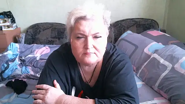 Lana555 Adlı Modelin Canlı XXX Sohbeti
