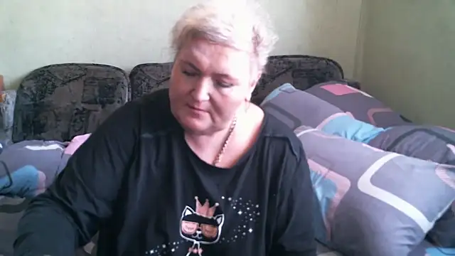Lana555's Live Chat Room