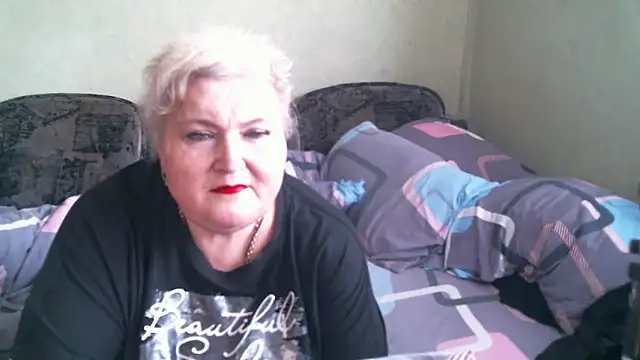 Show modela Lana555 na web-kameri