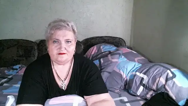 Lana555 Adlı Modelin Canlı XXX Sohbeti