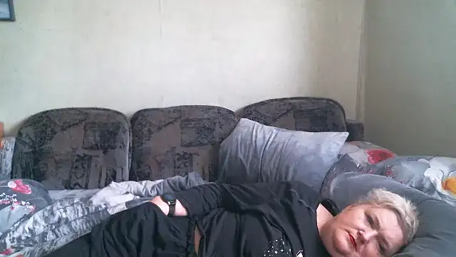 Lana555's Live Chat Room