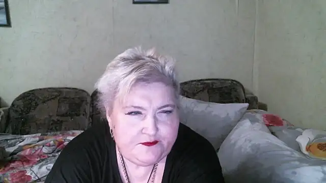 Lana555 Show in webcam