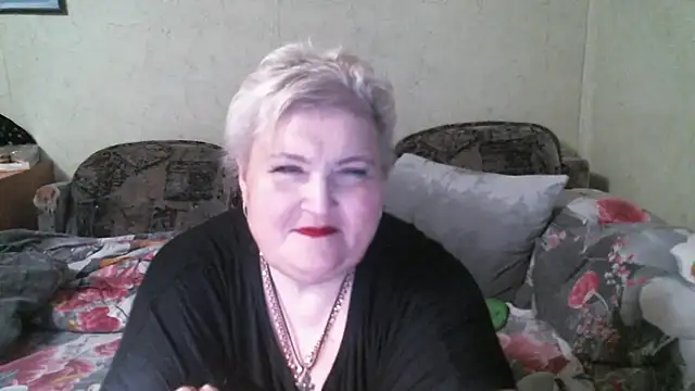Lana555 Show in webcam