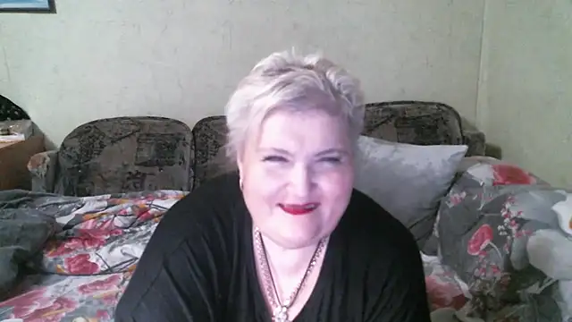 Lana555 Adlı Modelin Canlı XXX Sohbeti