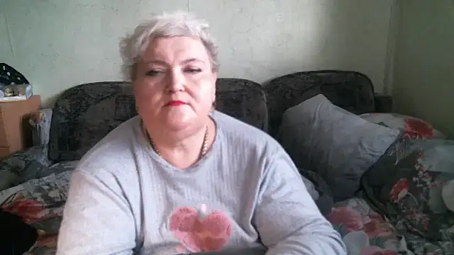 Lana555 Adlı Modelin Canlı XXX Sohbeti