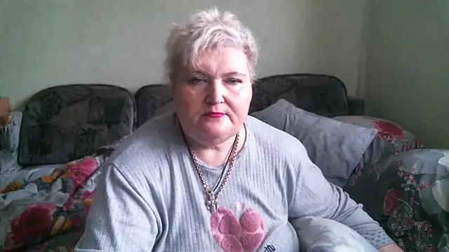 Lana555 Adlı Modelin Canlı Sohbet Odası