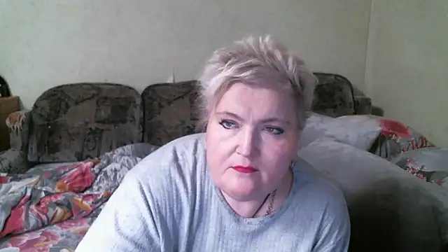 Lana555 Show in webcam