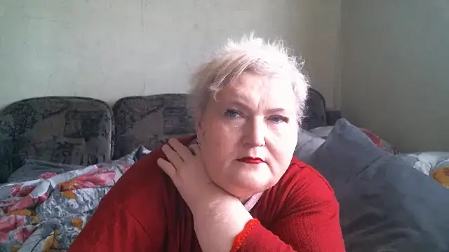 Lana555 Adlı Modelin Canlı XXX Sohbeti