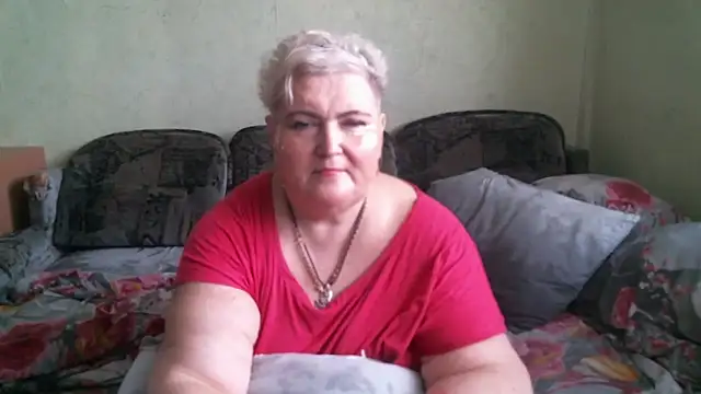 Lana555: онлайн-секс-чат