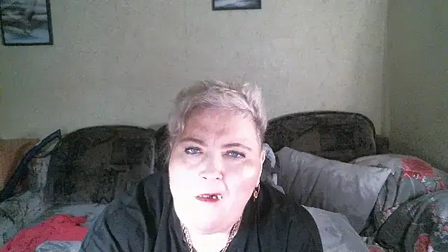 Lana555's Live XXX Chat
