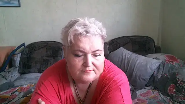 Lana555: онлайн-секс-чат