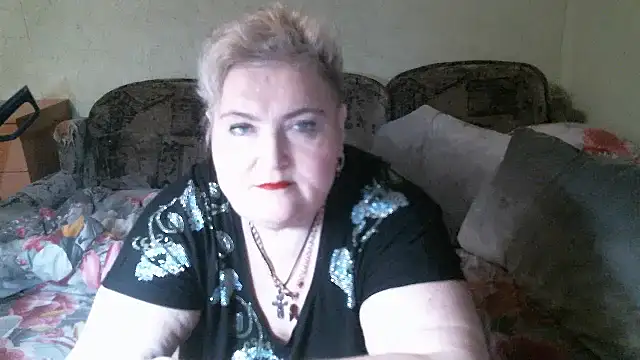 Show modela Lana555 na web-kameri