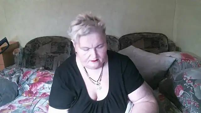 צ'אט XXX בשידור חי של Lana555