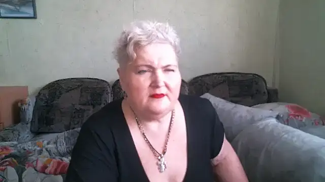 Lana555 Adlı Modelin Canlı XXX Sohbeti