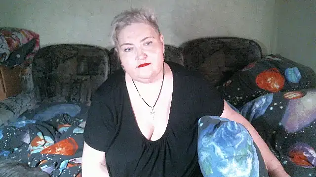 Lana555 Adlı Modelin Canlı XXX Sohbeti