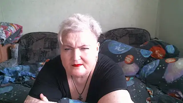 Lana555 即時 XXX 聊天