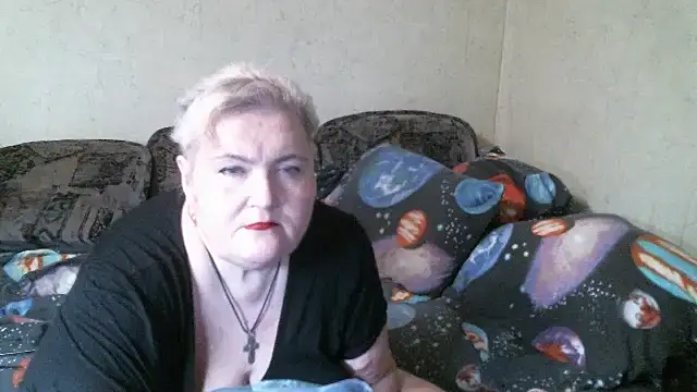 Lana555 Adlı Modelin Canlı XXX Sohbeti
